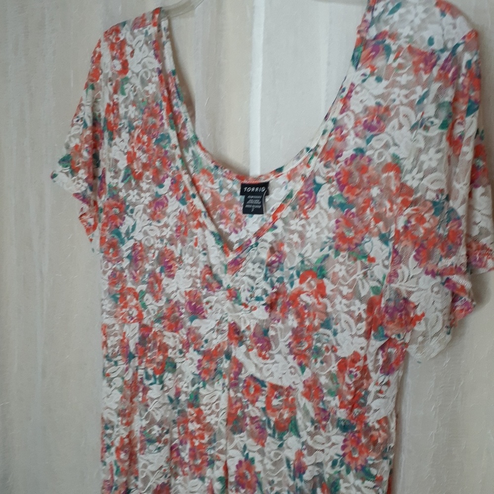 Torrid Women’s Sheer Floral V-Neck Blouse w/ Orange, Green, Cream Torrid size 2‎ - Picture 2 of 8
